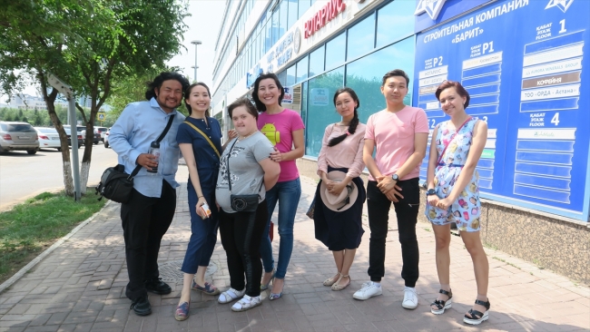 Kazakistan'da engelli çocuklar eğitimle sosyalleşiyor